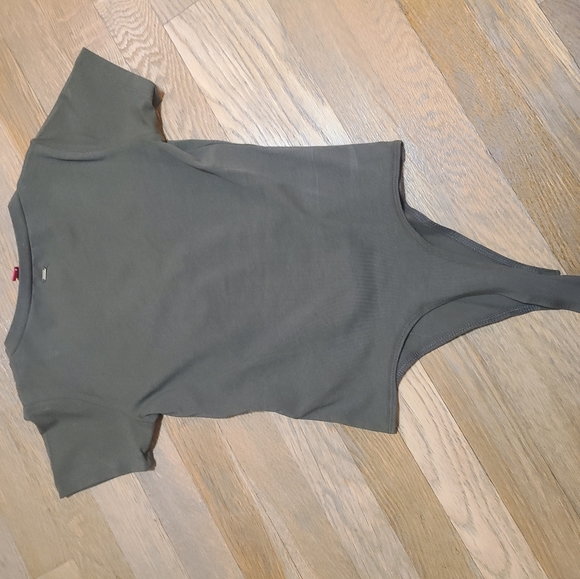 Guess v neck bodysuit XS - Picture 2 of 2